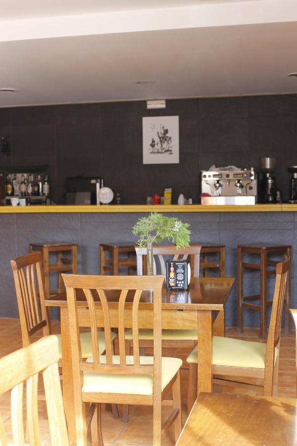 Hostal Restaurante Bustos Villarrubio Dış mekan fotoğraf